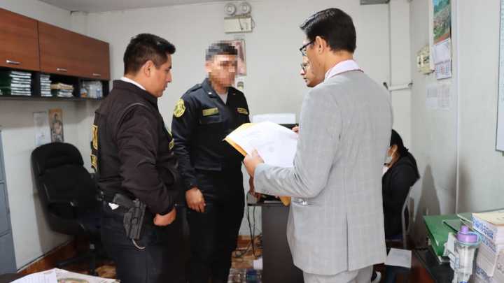 Detienen a tres policías acusados de pedir coima para no "sembrar" a ciudadano