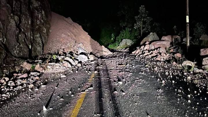 Vuelven a cerrar la carretera hacia Nanchititla en Luvianos; 15 delegaciones incomunicadas