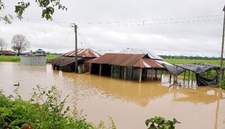 Vice President Radhakrishnan Condoles Deaths In Darjeeling Rain, Landslides