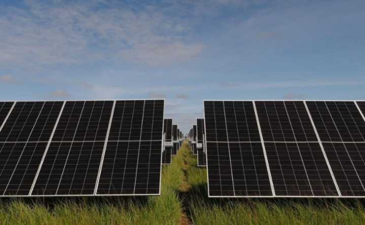 Histórica inversión en energía solar comunitaria avanza en Colombia