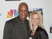 Fans praying for former MLB star Darryl Strawberry, his wife, Tracy