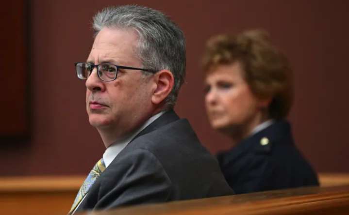 Prosecutors begin laying out evidence in high