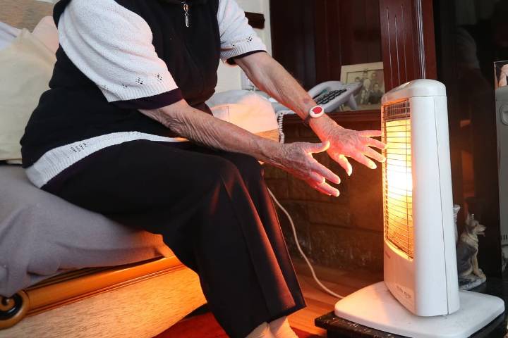 Winter fuel payments scam warning for pensioners