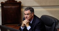 Ossandón pide ayuda a Boric para activar reforma a “supersueldos” de funcionarios del Congreso