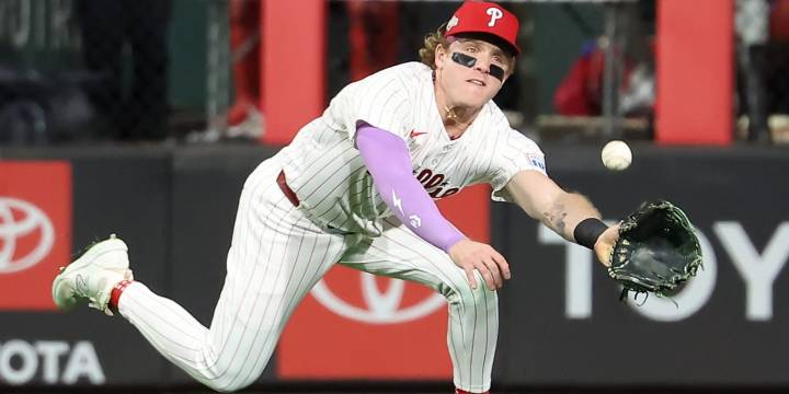 Harrison Bader leaves NLDS Game 1 with hamstring injury