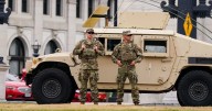 Chicago a las puertas de un despliegue militar, mientras Trump desempolva Ley de Insurrección