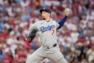 Snell dominant as Dodgers beat Phillies 4