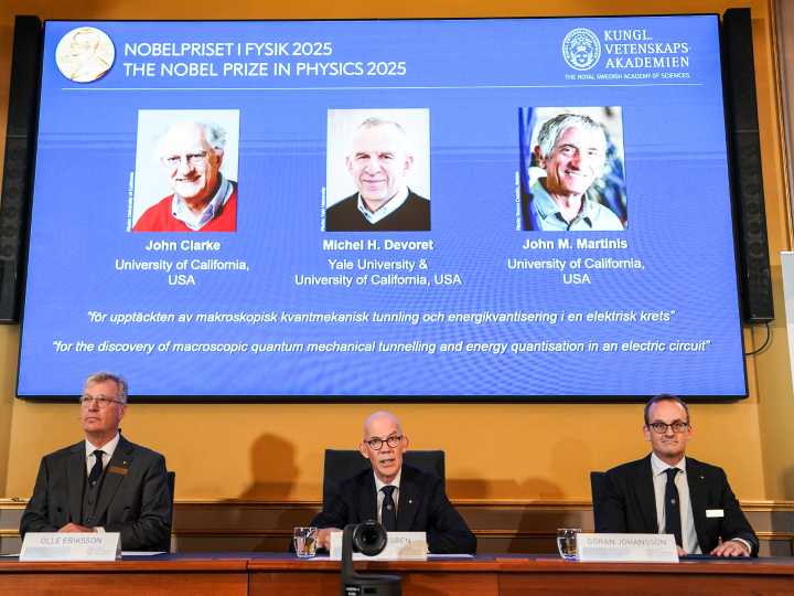 Nobel de Física: dónde está la barrera entre los chico y lo grande, el aporte de los premiados