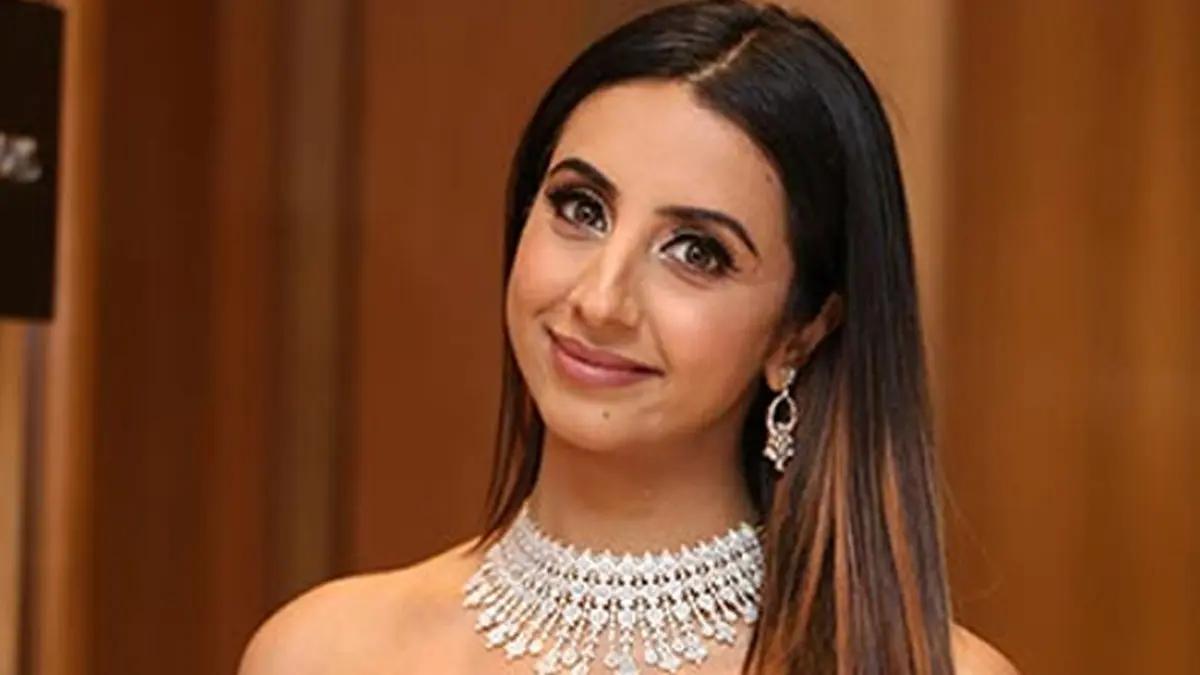 Bigg Boss 9 Telugu: Sanjjanna Galrani faces the heat, voting goes down
