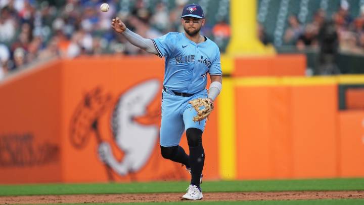 Blue Jays’ Bo Bichette in World Series Game 1 lineup at second base