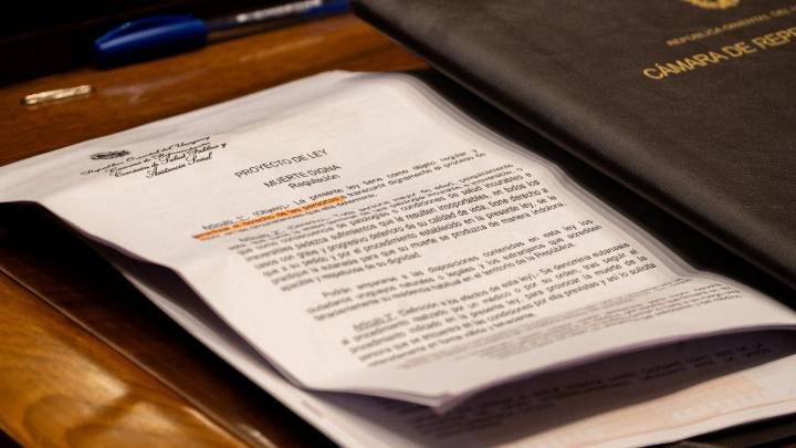 Uruguay aprobó la eutanasia por amplia mayoría tras un extenso debate en el Senado