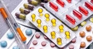 El Gobierno anuncia una rebaja masiva: más de 17.000 medicamentos costarán menos desde mañana