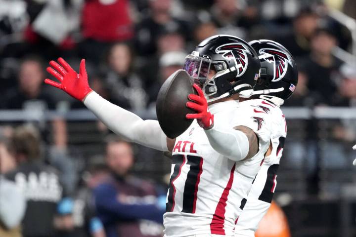 Available NFL Free Agents Who Could Sign Soon