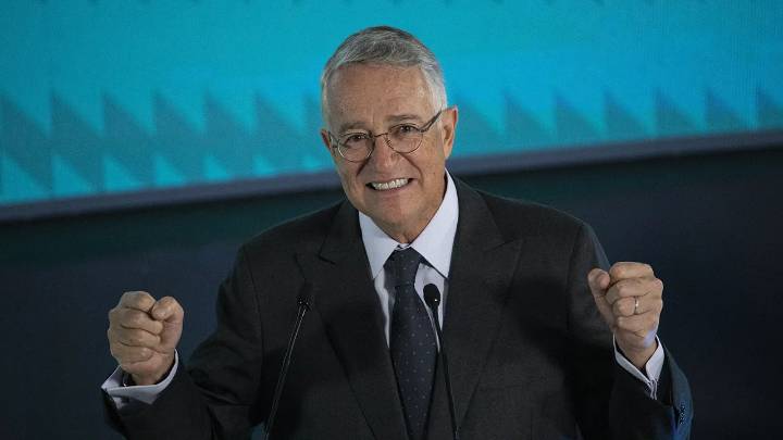 Grupo Salinas señala a gobiernos de Morena de violentar la libertad de expresión