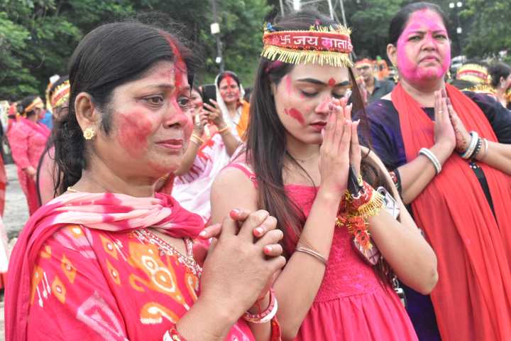 Jamshedpur bids farewell to ‘Ma Durga’ amid grandeur and devotion