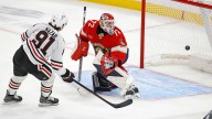 Boqvist scores go-ahead goal as Cup champ Panthers beat Blackhawks 3