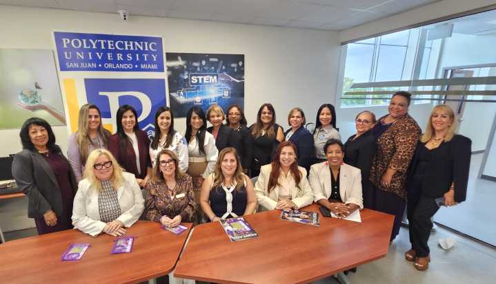 La hija de Minerva Mirabal y figuras del cine participan en “Lighting Orlando Purple 2025” contra la violencia doméstica