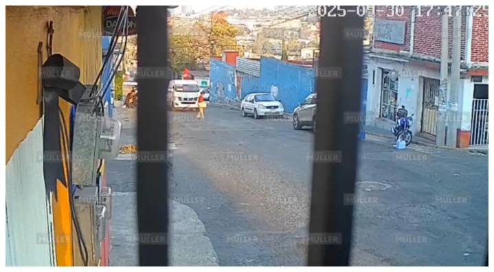 Chofer de combi atropella y mata a adulto mayor en Naucalpan; el abuelito había salido a vender pan