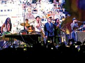 Africa Express rompe fronteras y encuentra comunión musical