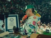 Feid hace historia en CDMX con la Coffee Party más grande del mundo y rompe récord Guinness
