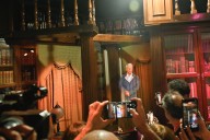 Un Vargas Llosa hologramático