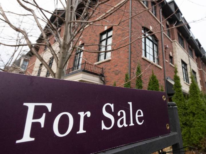 CREA: Home sales slowed in September, first decline since March