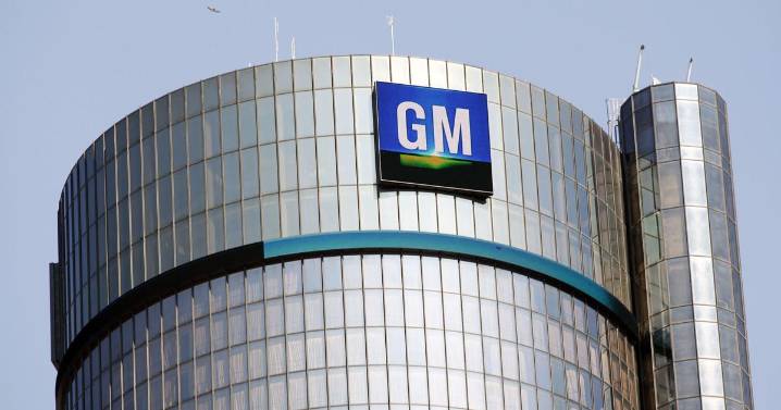 GM to lay off 700 in Spring Hill
