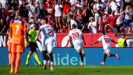 Alexis Sánchez lideró la goleada del Sevilla al Barcelona