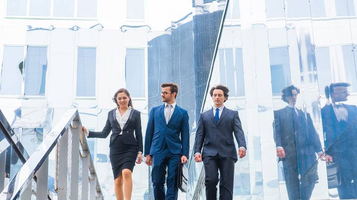 How to find the right lawyer for you: 16 top tips