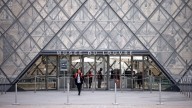 El Louvre estima en 88 millones de euros el valor de las joyas robadas del museo
