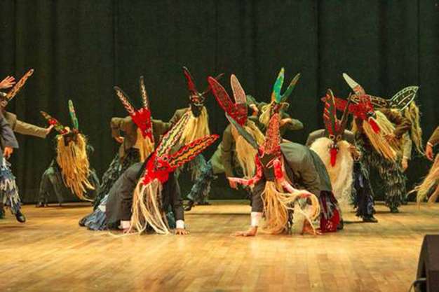 ‘Viva la Muerte’, un show de danzas indígenas que honran la trascendencia