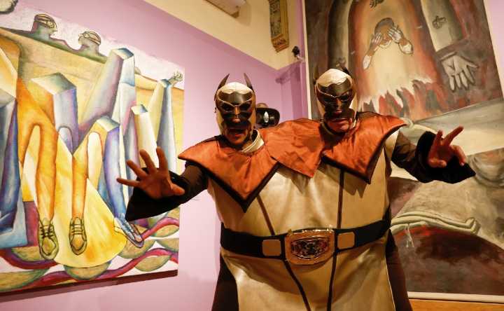 Siameses Company: un danzón sobre una corcholata