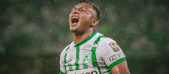 Dura sanción para Alfredo Morelos por simular una pena máxima