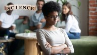 Qué significa que una persona evite el contacto físico, según la ciencia