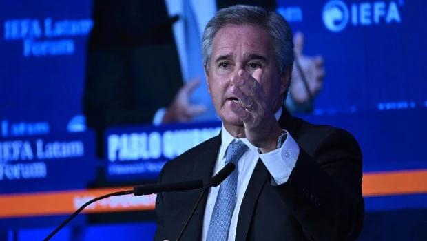 Inyecta Caputo liquidez por $2,1 billones