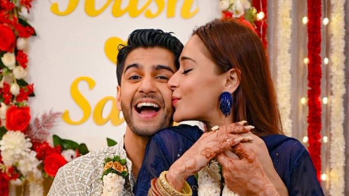 ‘2 faiths, 1 script’: Bigg Boss fame Sara Khan marries BF Krish Pathak