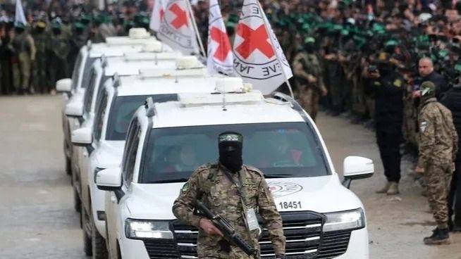 Hamas entregará los restos de otros dos rehenes a Israel