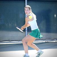 Coronado Islander Girls’ Tennis Team Moves To 8