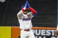 El grandeliga Máximo Acosta explota de nuevo con los Tiburones y sigue en llamas