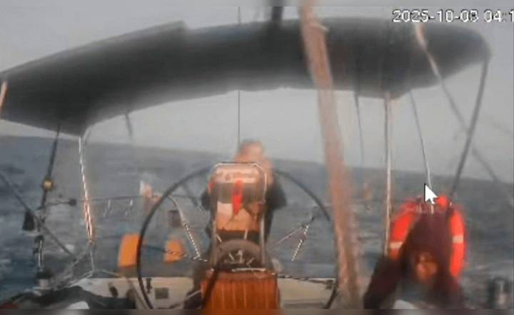 Israel intercepta el último barco de la flotilla a Gaza mientras continúan protestas en el mundo