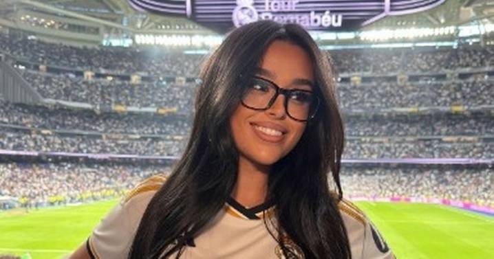 Ex-Premier League WAG dubbed 'hotter than the sun' steals the show at El Clasico