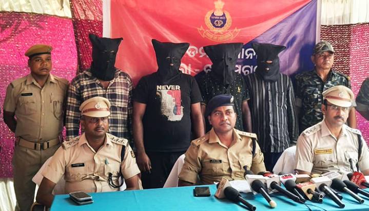 Jharsuguda Police Bust Inter-District Tyre Theft Racket; Four Arrested