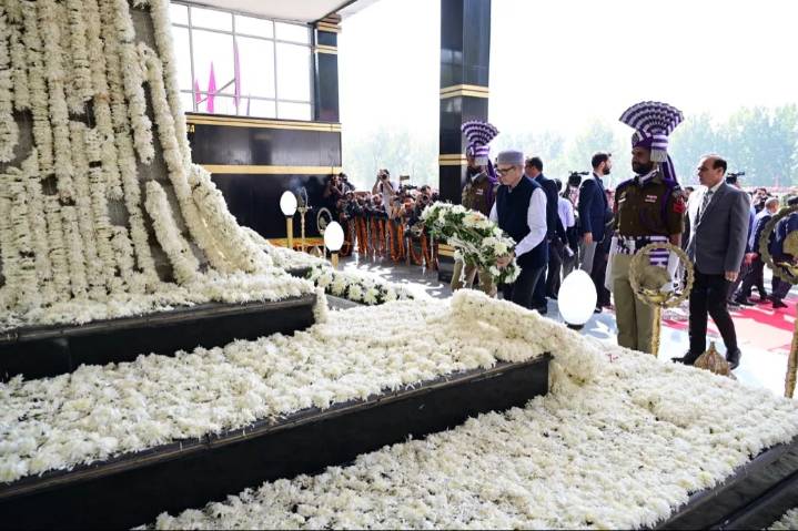 CM Omar Abdullah pays tributes to Police Martyrs at Zewan, Srinagar