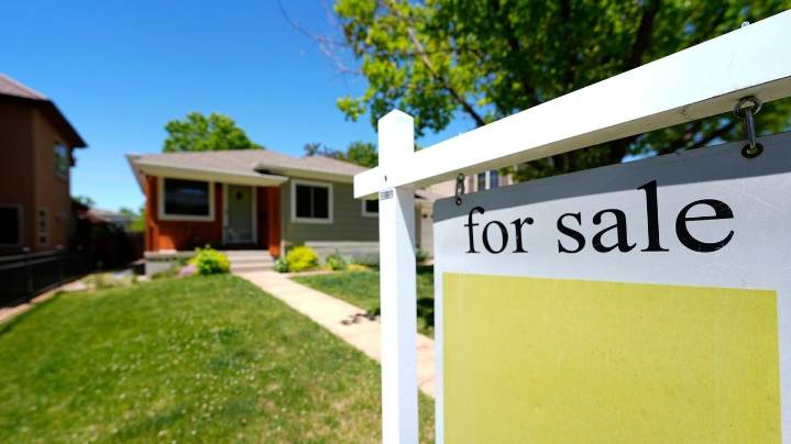 Average long-term US mortgage rate slips to 6.27%, nearing a low for 2025
