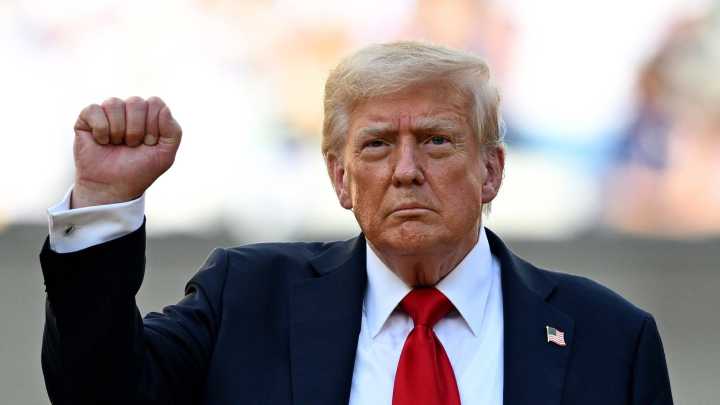 Trump podría viajar a Oriente Medio el domingo si las negociaciones van bien