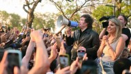 Milei con Virginia Gallardo en Corrientes: "Les pido que sigan aguantando"
