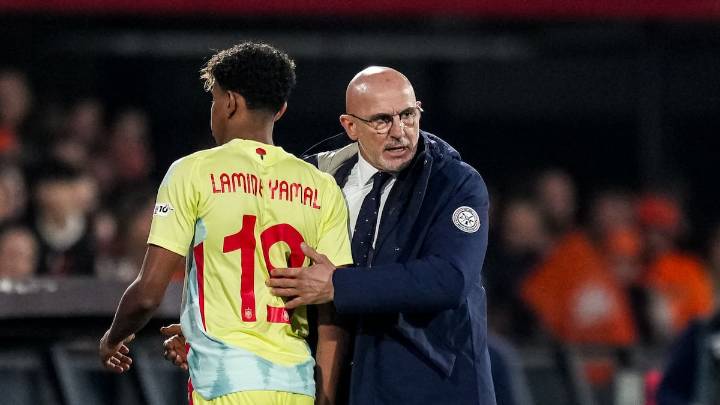 La Federación desconvoca a Lamine Yamal tras el parte médico del FC Barcelona