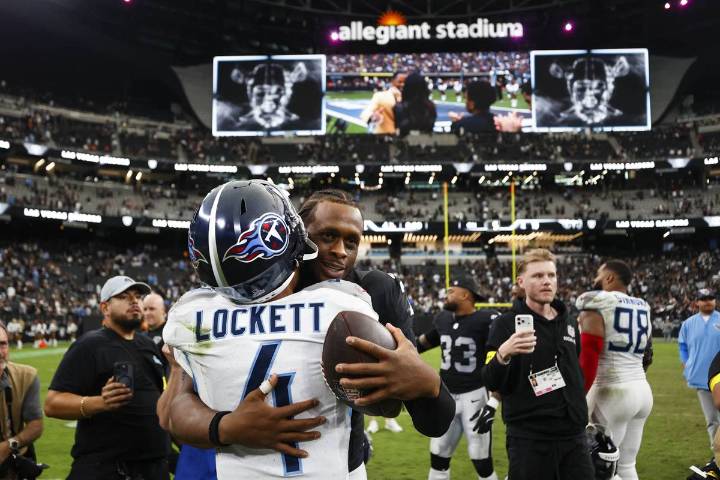 Raiders sign Tyler Lockett, reuniting him with Geno Smith