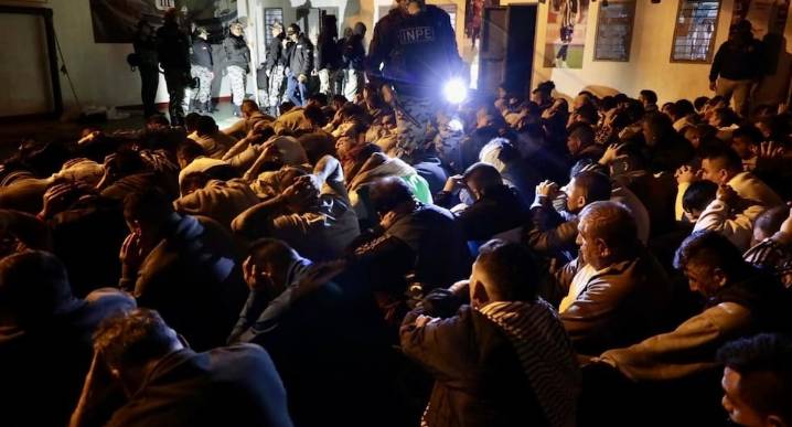 Ministerio de Justicia evalúa supervisar todas las llamadas de reclusos