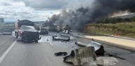 Al menos 3 heridos por la explosión de un camión cargado de diésel en el centro de México 11 de octubre de 2025 | Internacional El choque del camión provocó el derrame del combustible que generó un fu